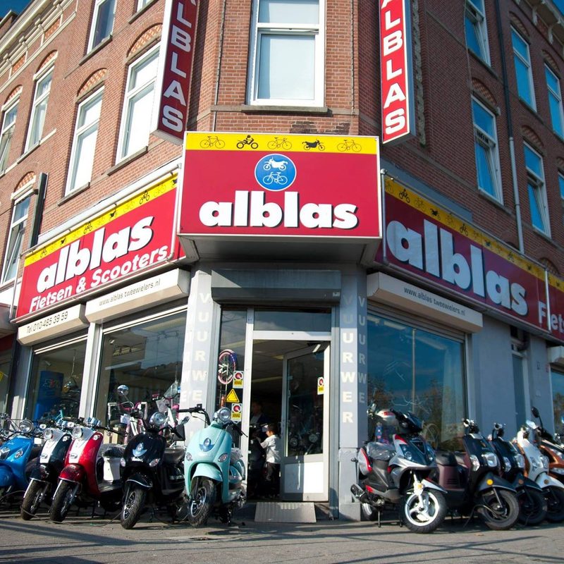 Alblas Tweewielers winkel — Paul Krugerstraat, Rotterdam-Zuid